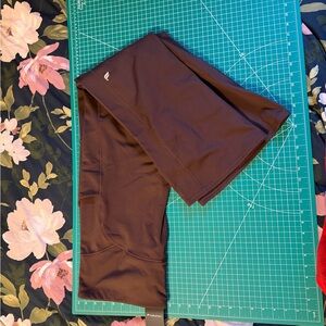 Fabletics Cold Weather Pocket Athletic Flare Leggings